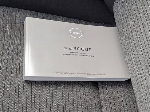 Certified 2023 Nissan Rogue SV image 27
