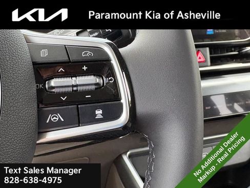 New 2026 Kia Carnival FWD image 26
