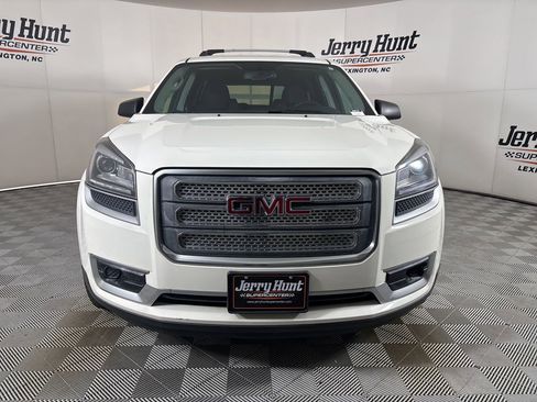 Used 2014 GMC Acadia SLE image 2