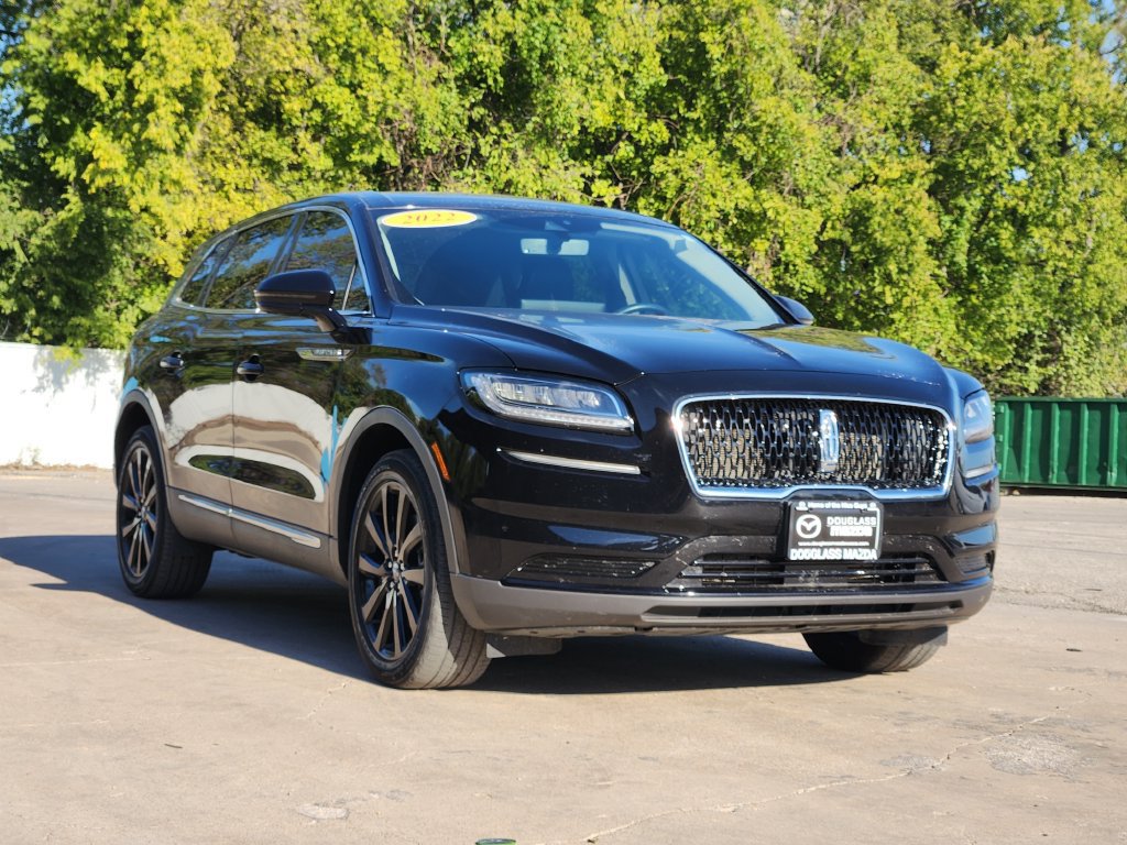 Used 2022 Lincoln Nautilus Reserve w/ Monochromatic Package FWD image 3