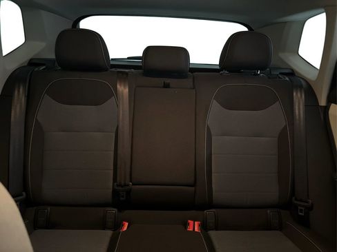 Used 2025 Volkswagen Taos S image 15