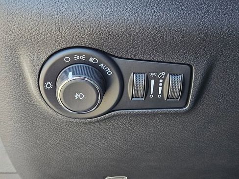 New 2026 Jeep Compass Latitude image 31