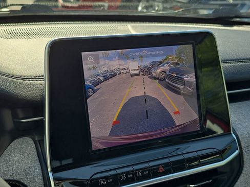 Used 2022 Jeep Compass Latitude image 22