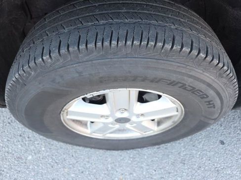 Used 2007 Ford Escape XLS image 4