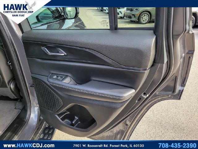 Certified 2025 Jeep Grand Cherokee Altitude AWD/4WD image 30