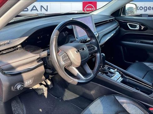 Used 2022 Jeep Compass Trailhawk w/ Trailhawk Elite Group image 14