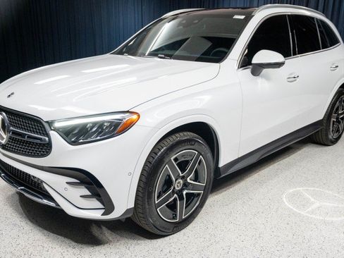 New 2026 Mercedes-Benz GLC 300 image 1
