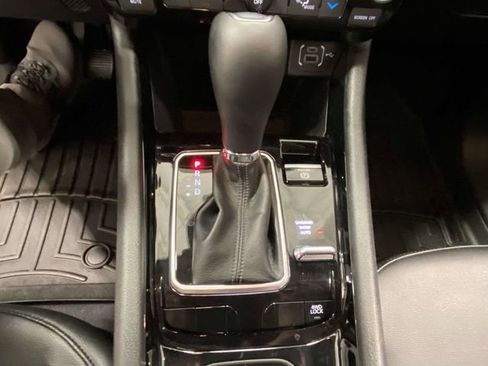 Used 2024 Jeep Compass Limited image 17