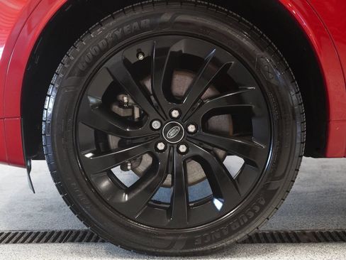 Used 2023 Land Rover Discovery Sport SE R-Dynamic AWD/4WD image 8