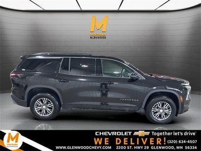 Used 2025 Chevrolet Traverse LT