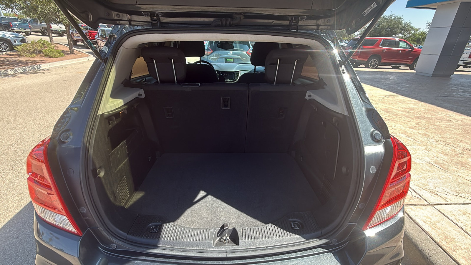 Used 2019 Chevrolet Trax LS FWD image 7
