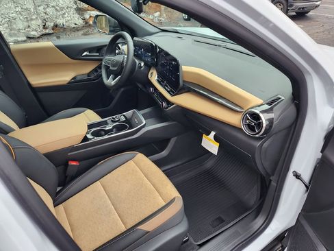 New 2026 Chevrolet Equinox ACTIV image 6