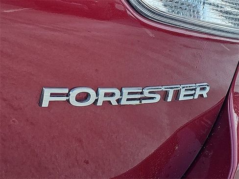 Used 2022 Subaru Forester Limited image 36
