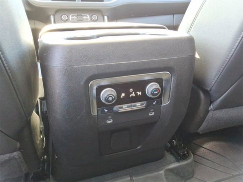 Certified 2024 Chevrolet Tahoe Z71 w/ Luxury Package image 21