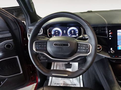 Used 2023 Jeep Wagoneer Series III w/ Premium Group I RWD image 13