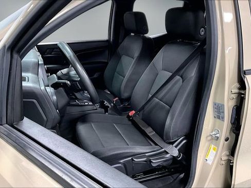 Used 2024 Chevrolet Colorado W/T image 20