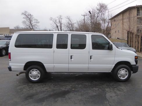 Used 2013 Ford E-350 and Econoline 350 XL image 8