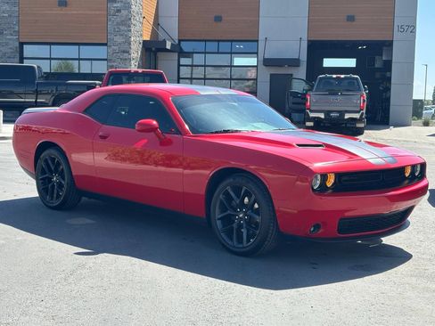 Used 2020 Dodge Challenger SXT w/ Blacktop Package RWD image 1
