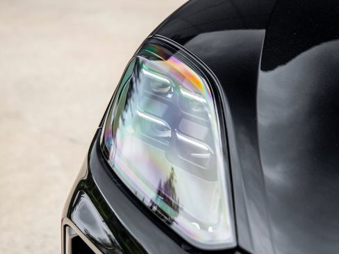 New 2025 Porsche Cayenne Turbo AWD/4WD image 18