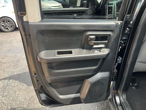 Used 2014 RAM 1500 Express AWD/4WD image 24