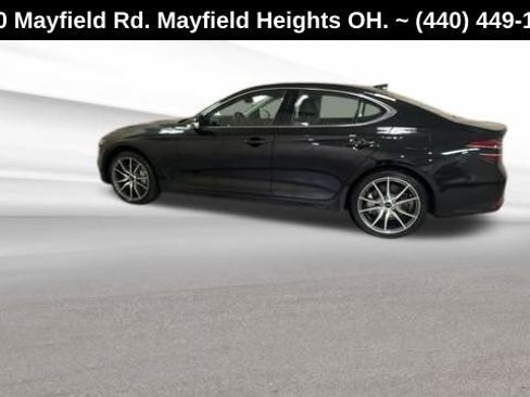 Used 2025 Genesis G70 2.5T image 36
