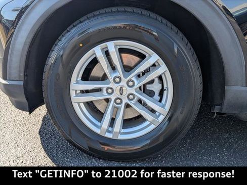 Used 2020 Ford Explorer XLT w/ Equipment Group 202A RWD image 11