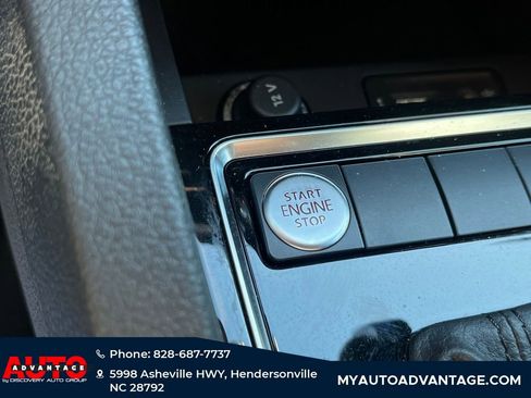 Used 2017 Volkswagen Jetta SEL image 12