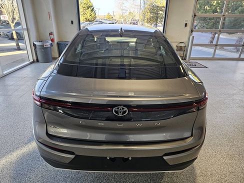 Certified 2023 Toyota Crown XLE image 9
