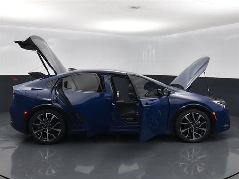 Used 2024 Toyota Prius Prime Premium w/ Advanced Technology Package FWD image 98