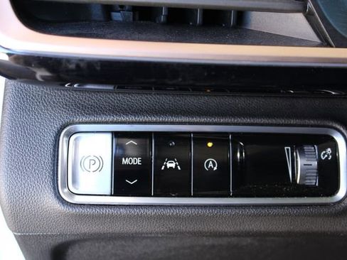 Used 2025 Buick Envision Sport Touring image 14