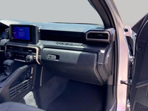 Used 2024 Toyota Tacoma SR w/ SR Upgrade Package RWD image 17