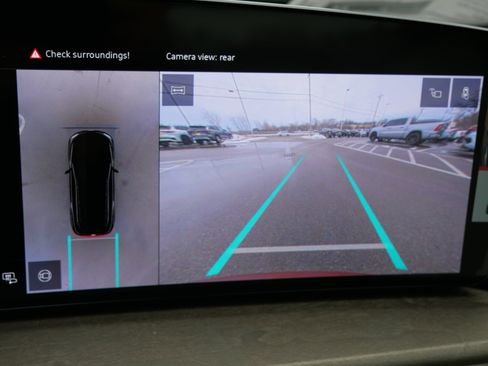 New 2025 Audi Q5 Prestige image 12