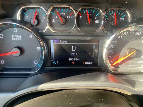 Used 2018 Chevrolet Silverado 1500 LT w/ All Star Edition image 12