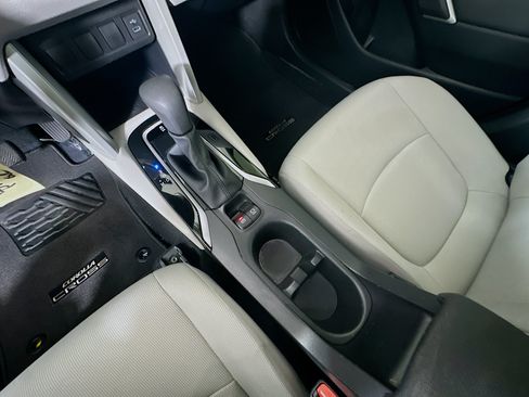 Used 2025 Toyota Corolla Cross L FWD image 21