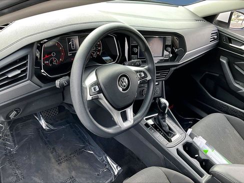 Used 2019 Volkswagen Jetta S image 12