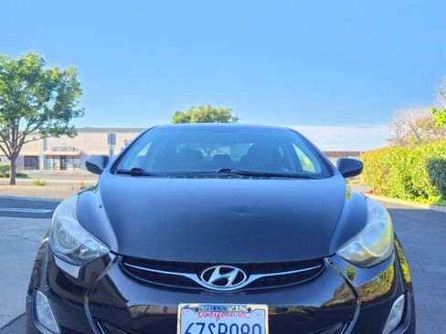 Used 2013 Hyundai Elantra GLS w/ Preferred Pkg FWD image 1