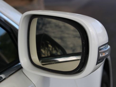 Used 2011 Lexus LS 460 image 50