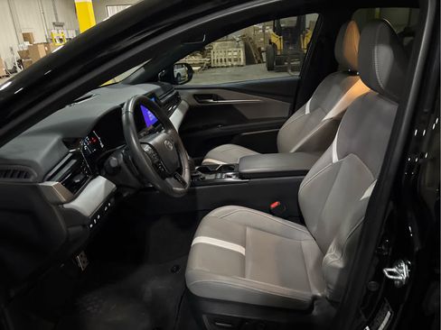 Certified 2025 Toyota Camry SE w/ Convenience Package FWD image 9