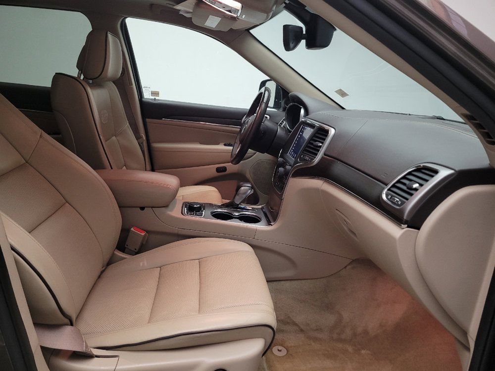 Used 2018 Jeep Grand Cherokee Overland AWD/4WD image 21