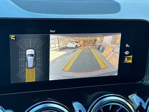 Certified 2023 Mercedes-Benz EQB 300 4MATIC image 17