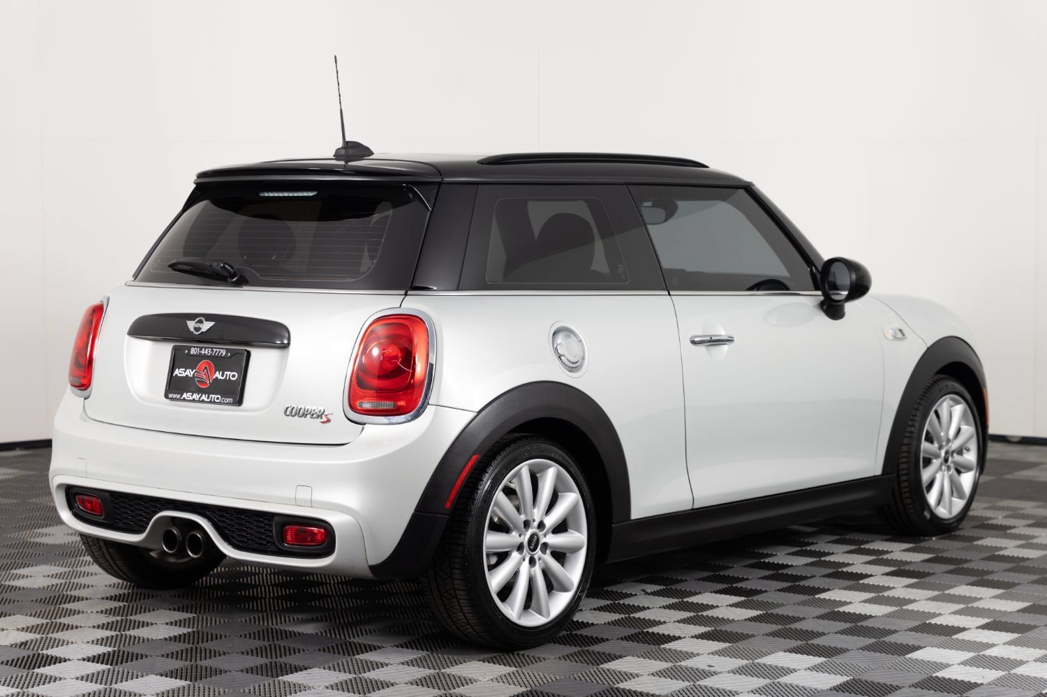 Used 2017 MINI Cooper S FWD image 7