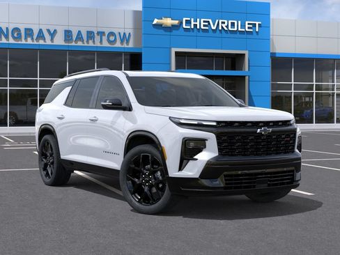 New 2026 Chevrolet Traverse RS w/ LPO, Floor Liner Package FWD image 9