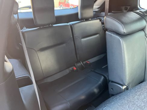 Used 2022 Mitsubishi Outlander SE image 18