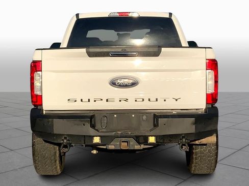 Certified 2017 Ford F250 XLT w/ XLT Premium Package image 4