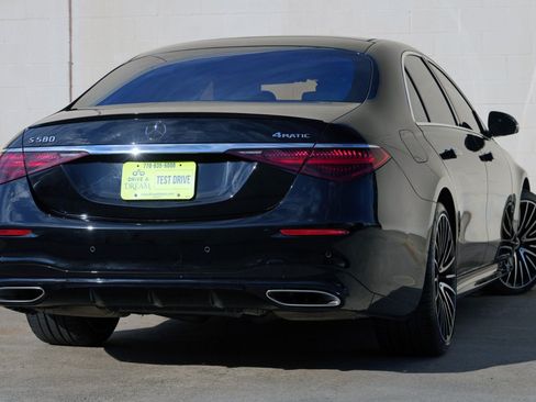 Used 2021 Mercedes-Benz S 580 4MATIC Sedan w/ AMG Line image 5