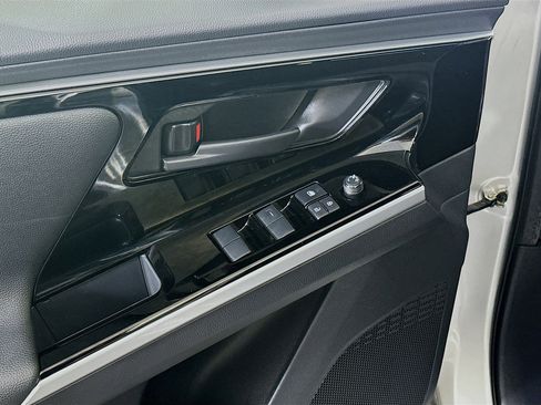 Used 2023 Toyota bZ4X XLE image 15