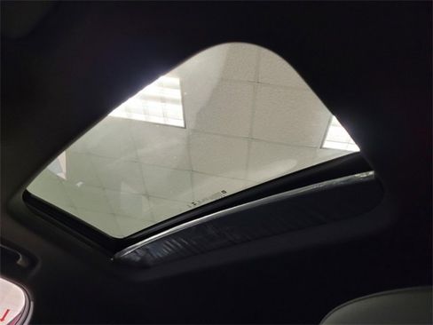 New 2026 Chevrolet Trax RS w/ Sunroof Package image 16