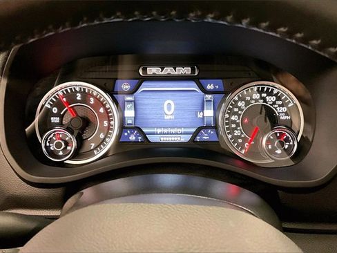 Used 2024 RAM 2500 Big Horn w/ Safety Group image 24