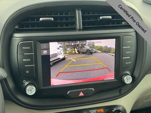 Certified 2023 Kia Soul LX w/ LX Technology Package FWD image 24