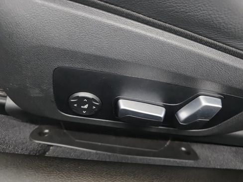 Used 2023 BMW 430i xDrive Coupe w/ M Sport Package image 21